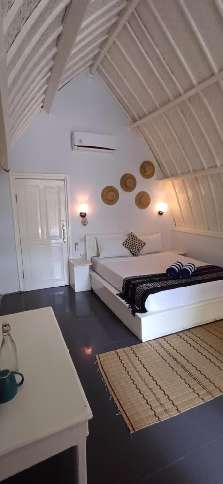 Albergue Lucky'S Gili Air Habitación foto