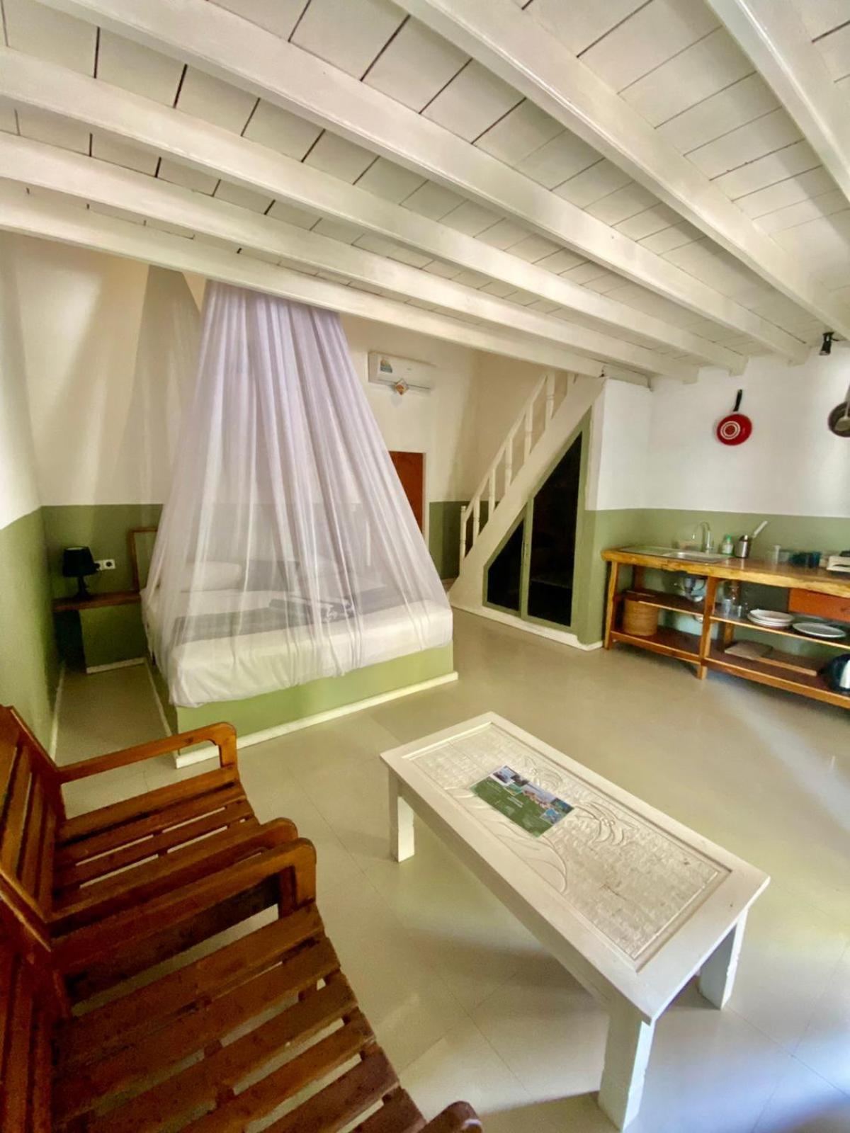 Albergue Lucky'S Gili Air Exterior foto